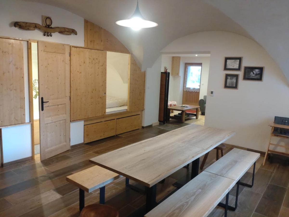 La Maizon Du Bois - Le Haut Appartement De 130 M2 - Le Bas Appartement De 70 M2 Ла План Екстериор снимка